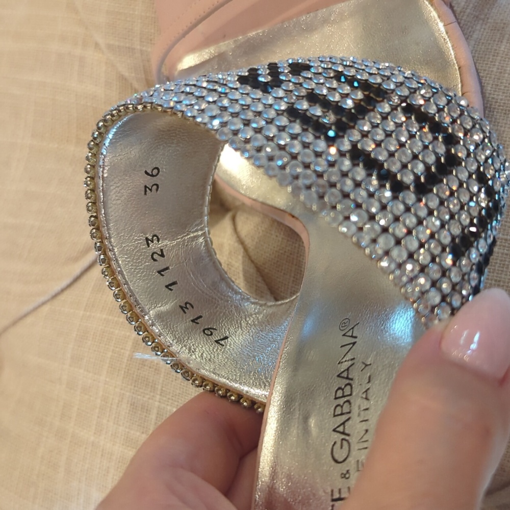Dolce & Gabbana Heels - Picture 6 of 7